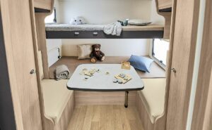 Itineo Famili SB740 integraal camper met kinderkamer